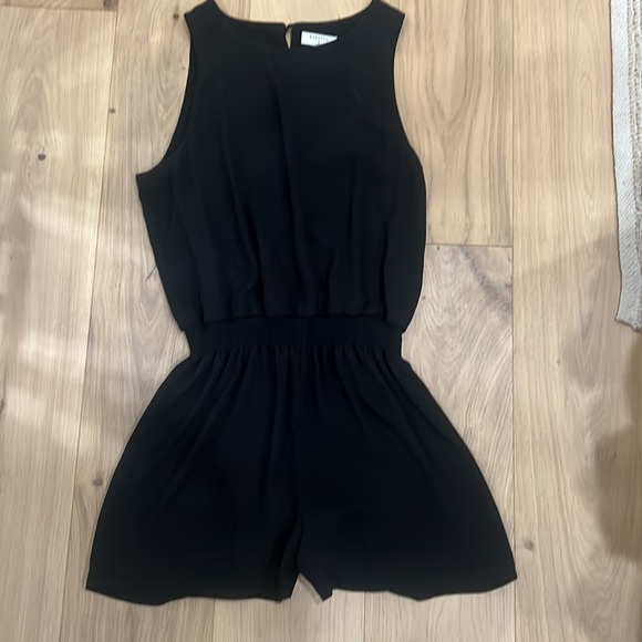 Babaton Romper - Picture 4 of 5